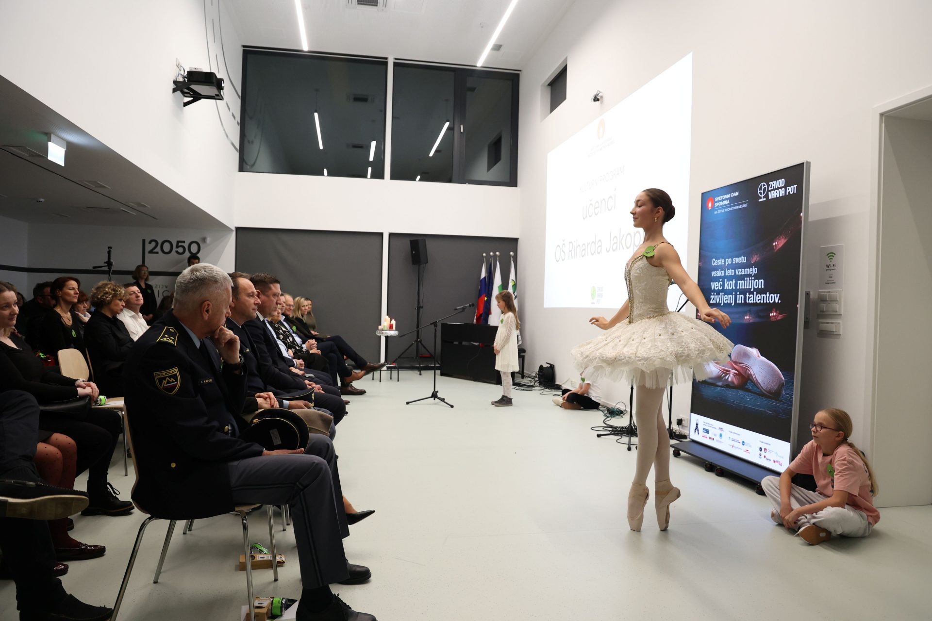 zavod-varna-pot-svetovni-dan-spomina-na-zrtve-prometnih-nesre-osrednja-prireditev-park-varne-mobilnosti-2025-18