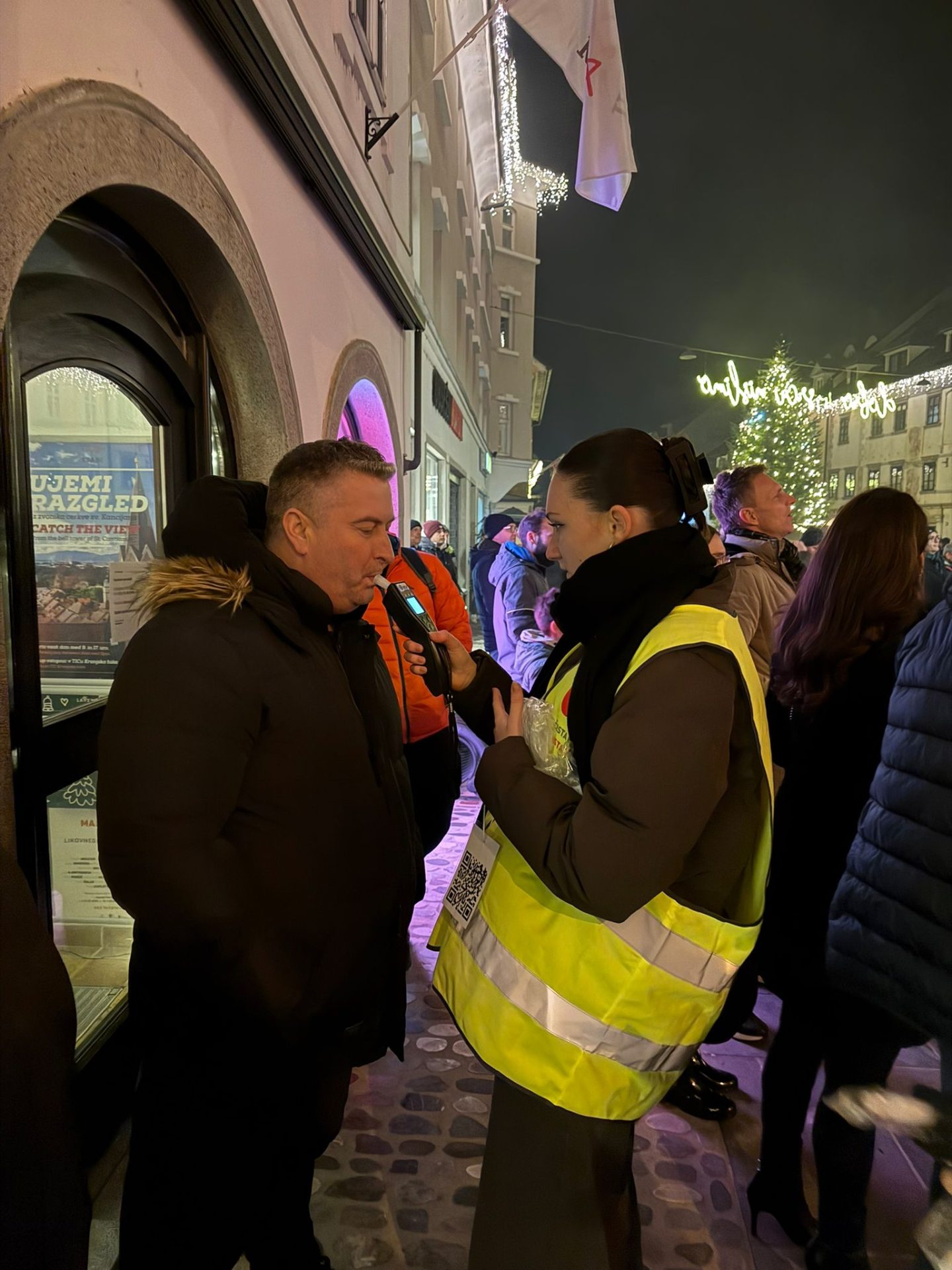 cncv-sprejem-sportnikov-in-koncert-sank-rock-kranj_19122025-4