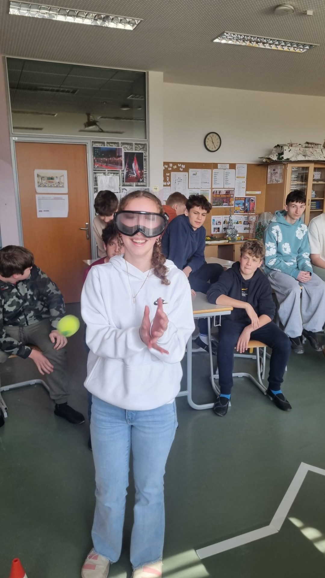 5x-stop-je-kul-os-dragomelj_-09032026-zavod-varna-pot-preventivno-izobrazevalne-delavnice-proemtna-varnost-vizija-nic-31